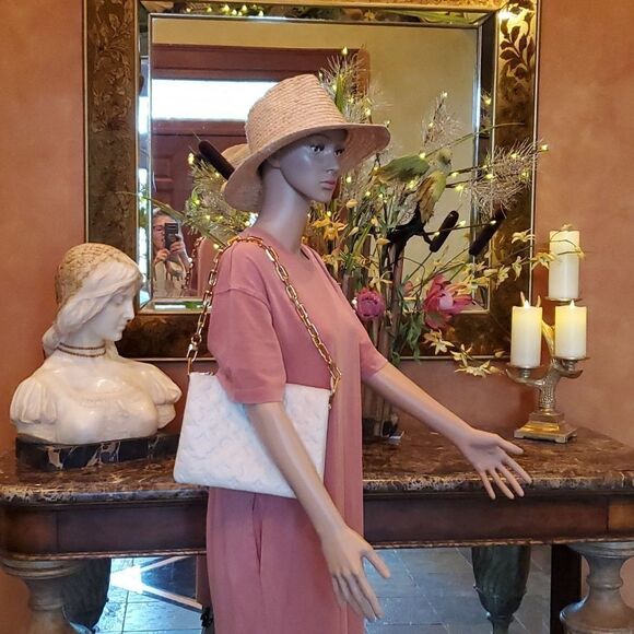 Authentic LOUIS VUITTON COUSSIN PM-Cream! - Picture 17 of 17